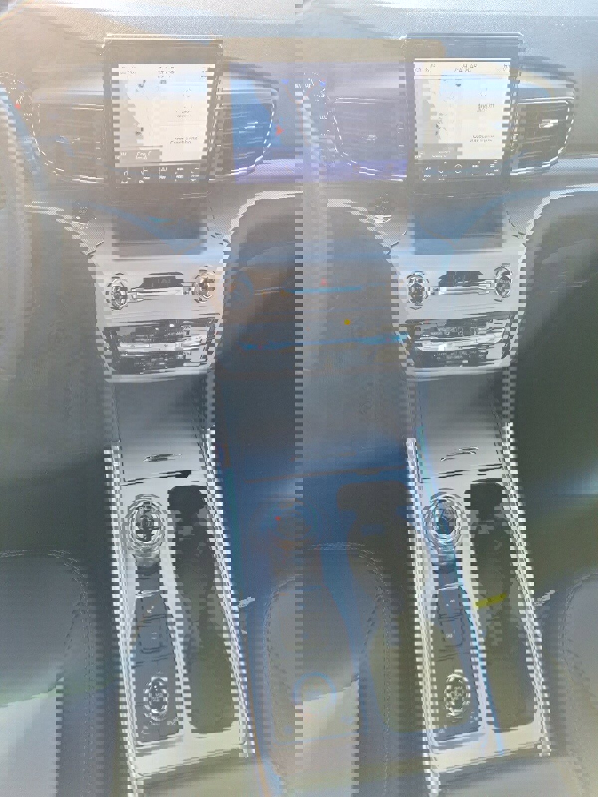 Certified 2022 Ford Explorer XLT w/ Equipment Group 202A image 11