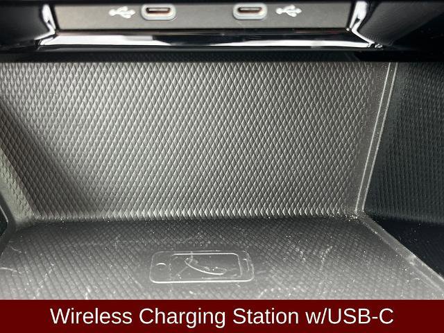Used 2023 Volkswagen Golf R AWD/4WD image 14