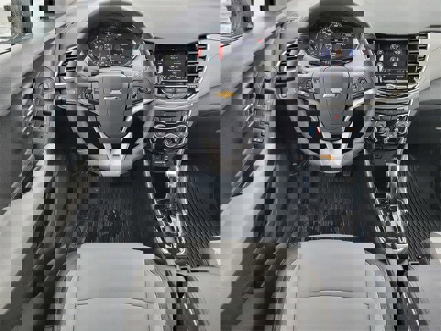 Used 2020 Chevrolet Trax Premier image 31