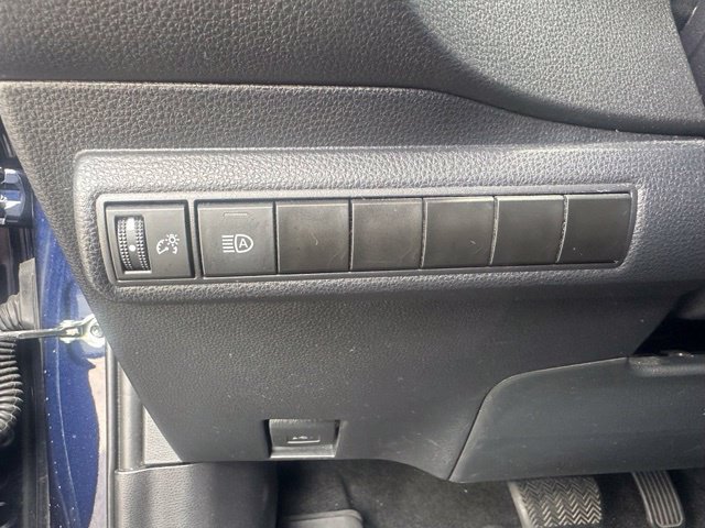 Used 2022 Toyota Corolla LE FWD image 22