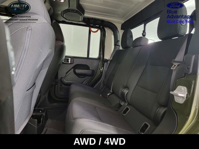 Used 2023 Jeep Gladiator Sport image 11