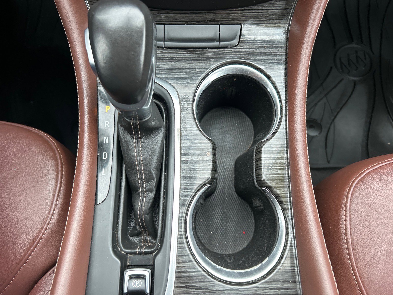 Used 2018 Buick Envision Essence image 31