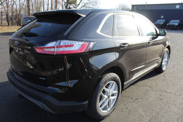 Certified 2024 Ford Edge SEL w/ Convenience Package AWD/4WD image 13