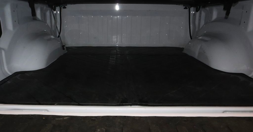 Used 2025 RAM 1500 Laramie w/ Sport Appearance Package AWD/4WD image 21