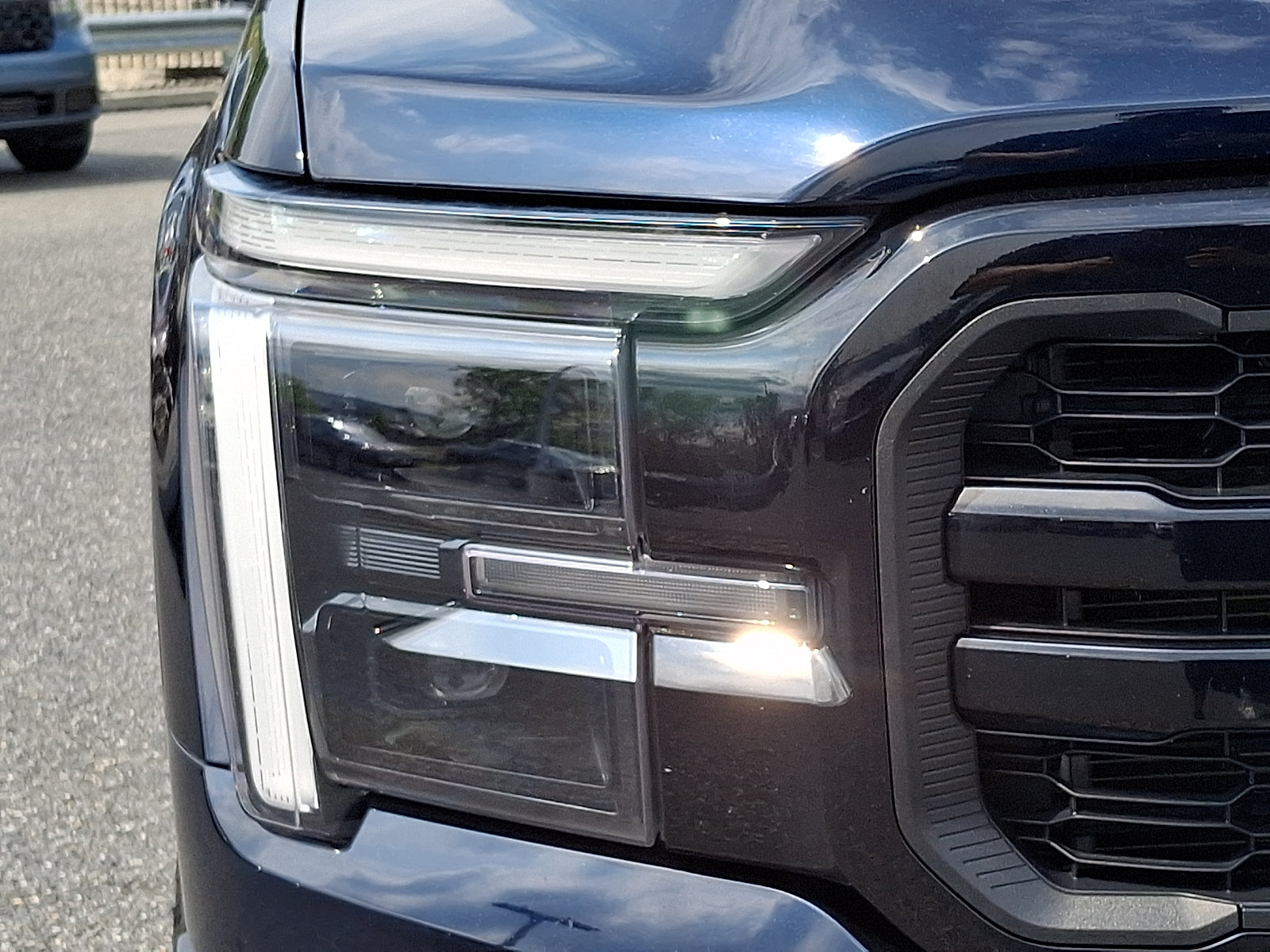 Certified 2024 Ford F150 Lariat w/ Equipment Group 502A High AWD/4WD image 10
