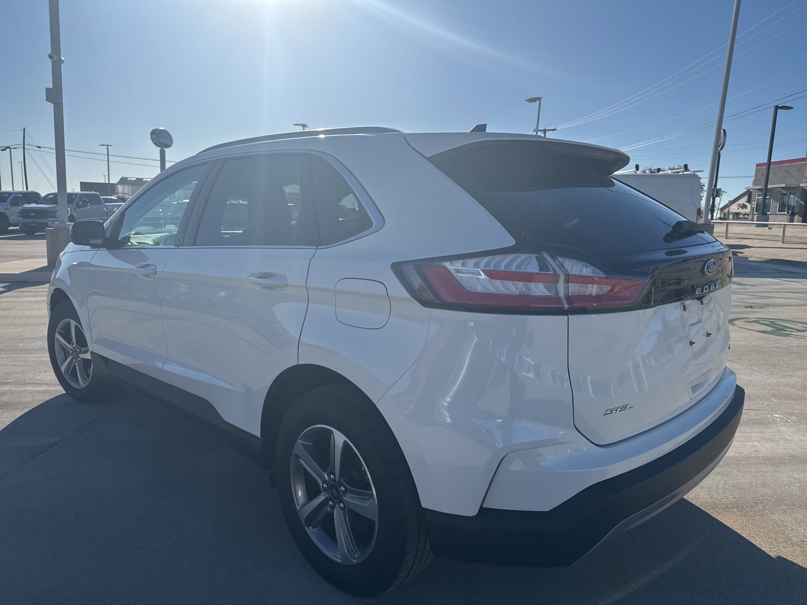 Certified 2024 Ford Edge SEL w/ Convenience Package image 5