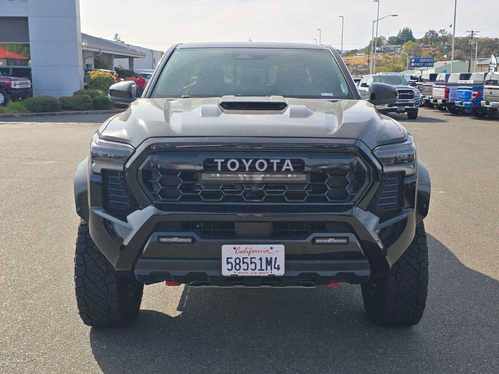 Used 2025 Toyota Tacoma TRD Pro AWD/4WD image 19