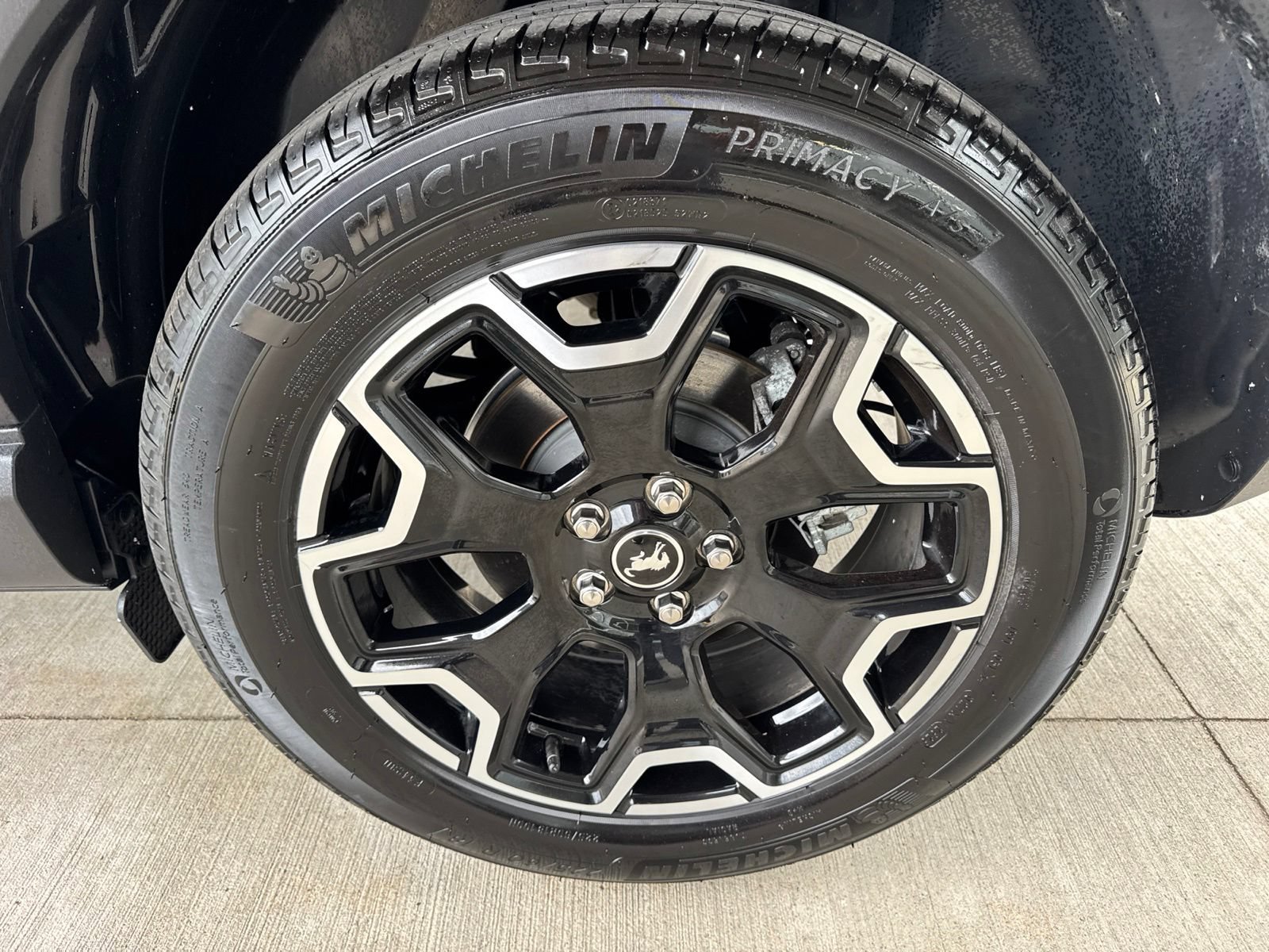 Certified 2025 Ford Bronco Sport Outer Banks w/ Outer Banks Tech Package+ AWD/4WD image 18