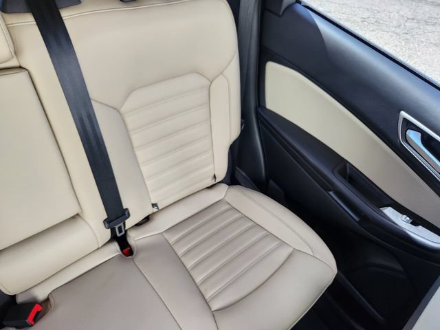 Certified 2024 Ford Edge SEL w/ Convenience Package AWD/4WD image 18