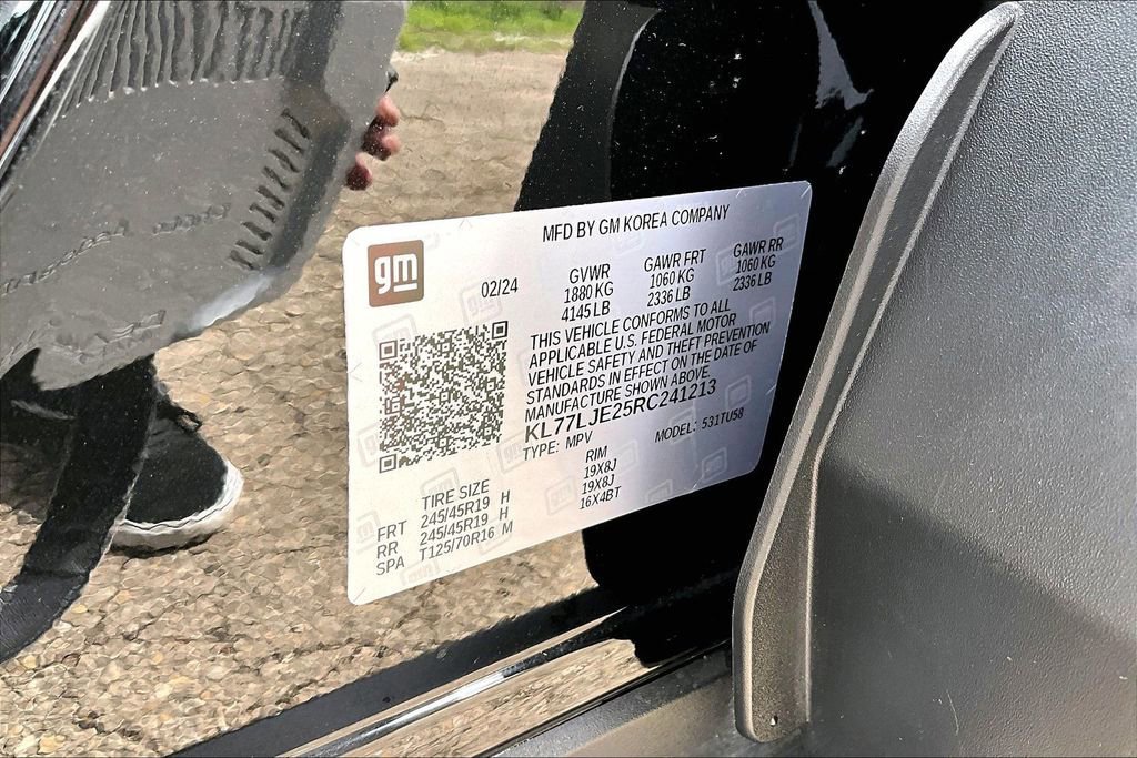 Used 2024 Chevrolet Trax RS w/ Driver Confidence Package FWD image 35