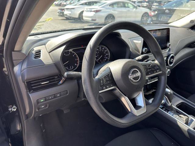 Used 2025 Nissan Sentra SV FWD image 16