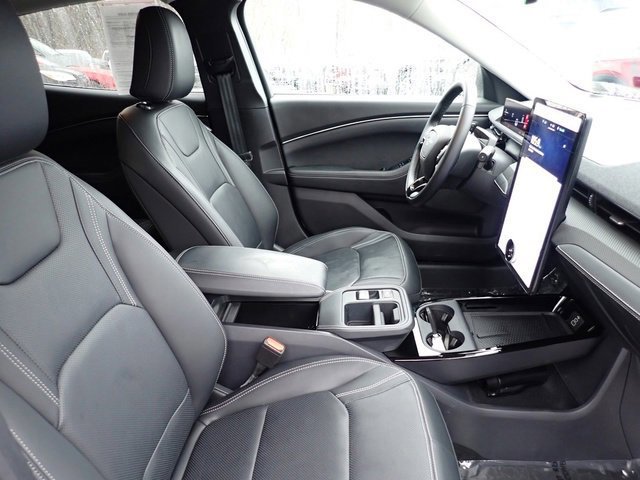 Certified 2025 Ford Mustang Mach-E Premium image 10