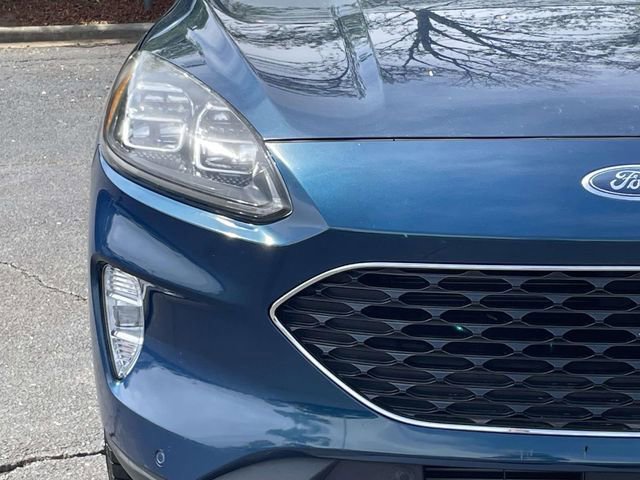 Certified 2020 Ford Escape Titanium image 38