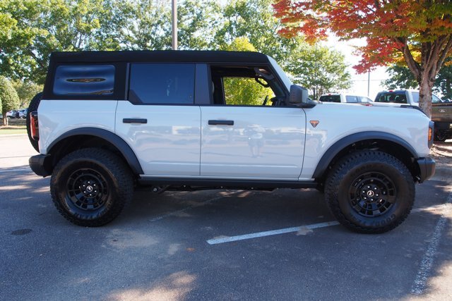 Certified 2026 Ford Bronco Badlands w/ Sasquatch Package AWD/4WD image 8