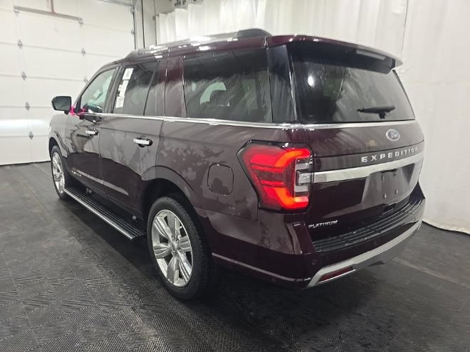 Certified 2024 Ford Expedition Platinum AWD/4WD image 7