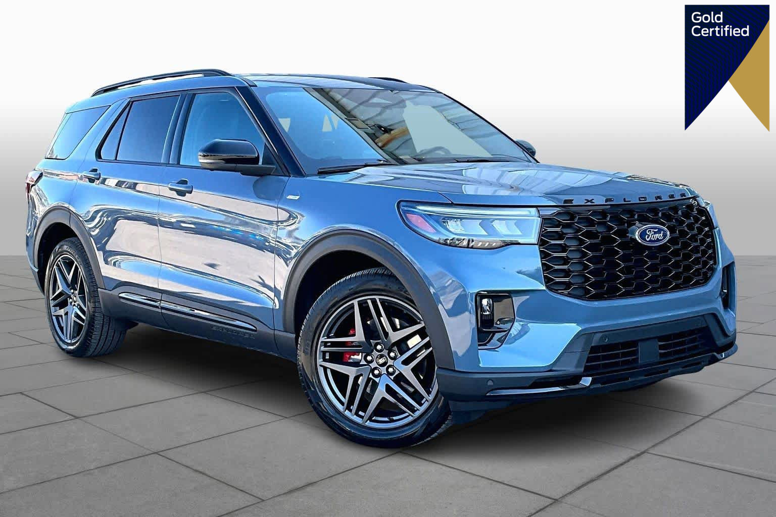 Certified 2025 Ford Explorer ST-Line w/ Premium Package image 1