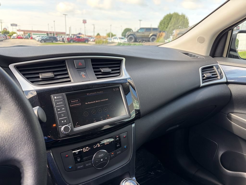 Used 2019 Nissan Sentra SR FWD image 18
