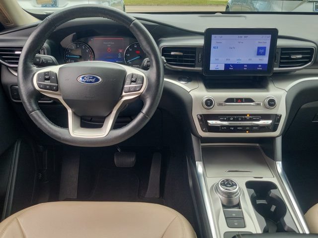 Certified 2022 Ford Explorer XLT w/ Equipment Group 202A RWD image 23