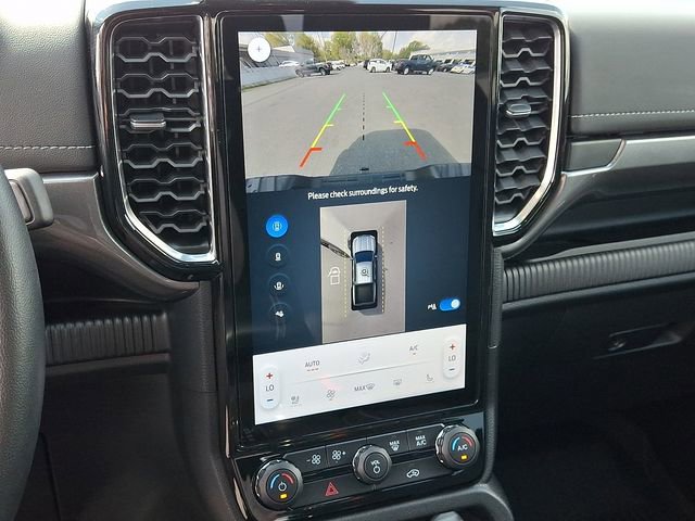 Certified 2024 Ford Ranger Lariat w/ Trailer Tow Package image 18