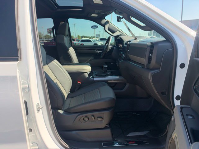 Used 2025 Chevrolet Silverado 1500 ZR2 w/ Technology Package AWD/4WD image 10