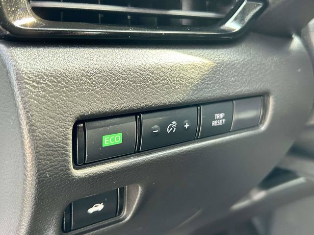 Used 2025 Nissan Sentra SV FWD image 17