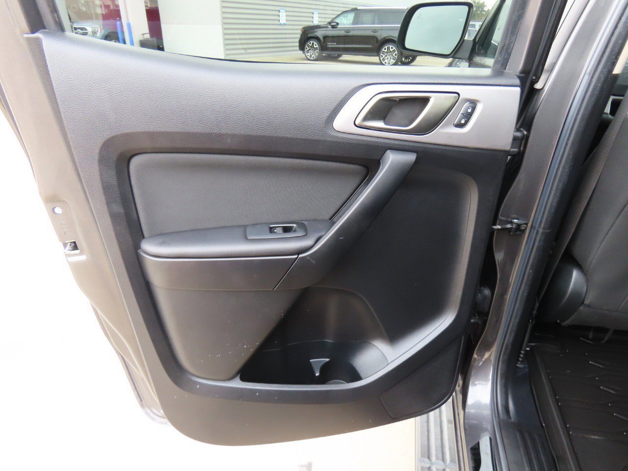 Certified 2019 Ford Ranger XLT w/ Black Appearance Package image 19