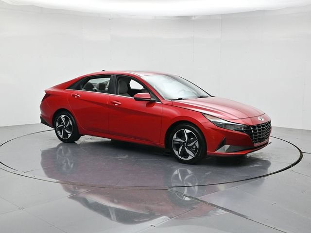 Used 2023 Hyundai Elantra Limited FWD image 3