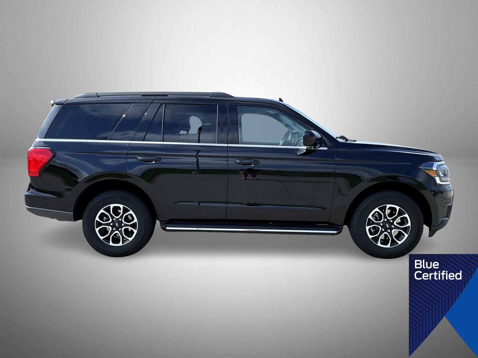 Certified 2023 Ford Expedition XLT AWD/4WD image 4