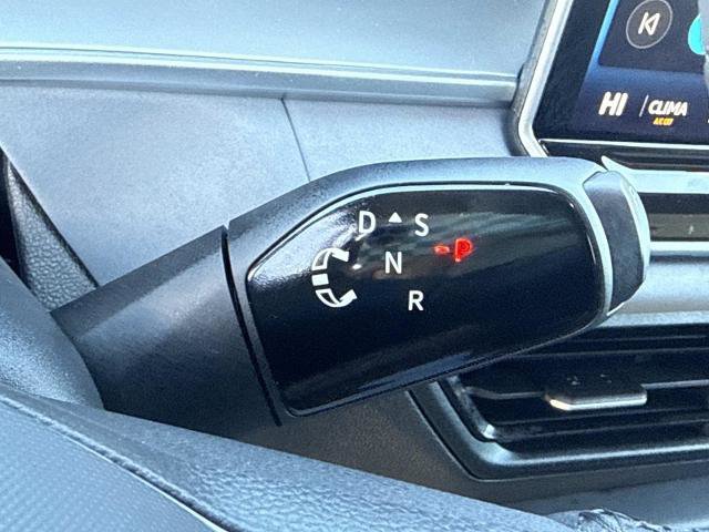 Used 2026 Volkswagen Tiguan SE R-Line image 25