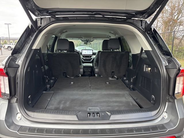 Certified 2025 Ford Explorer Active w/ Active Comfort Package image 11