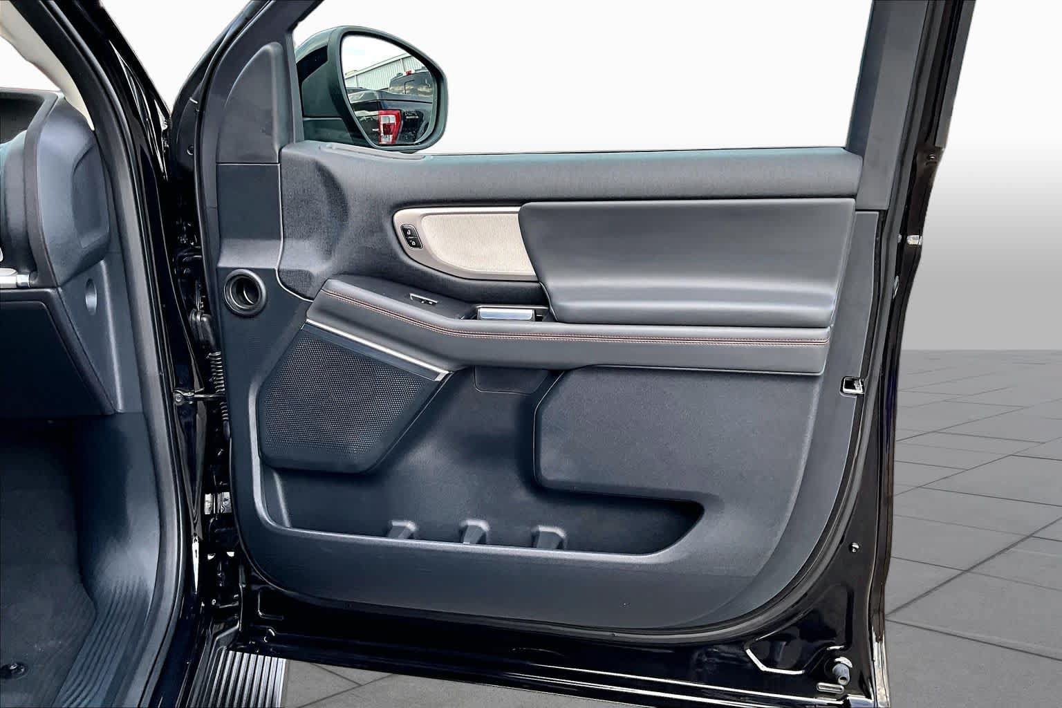 Certified 2025 Ford Expedition Active RWD image 23