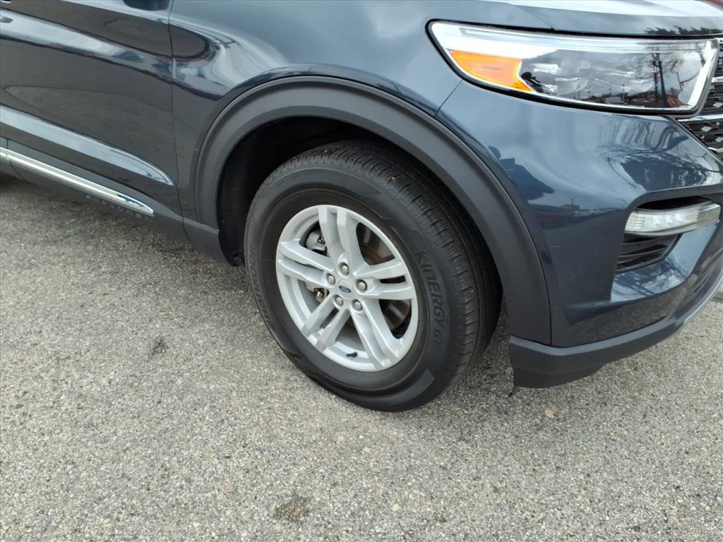 Certified 2023 Ford Explorer XLT w/ Equipment Group 202A image 8