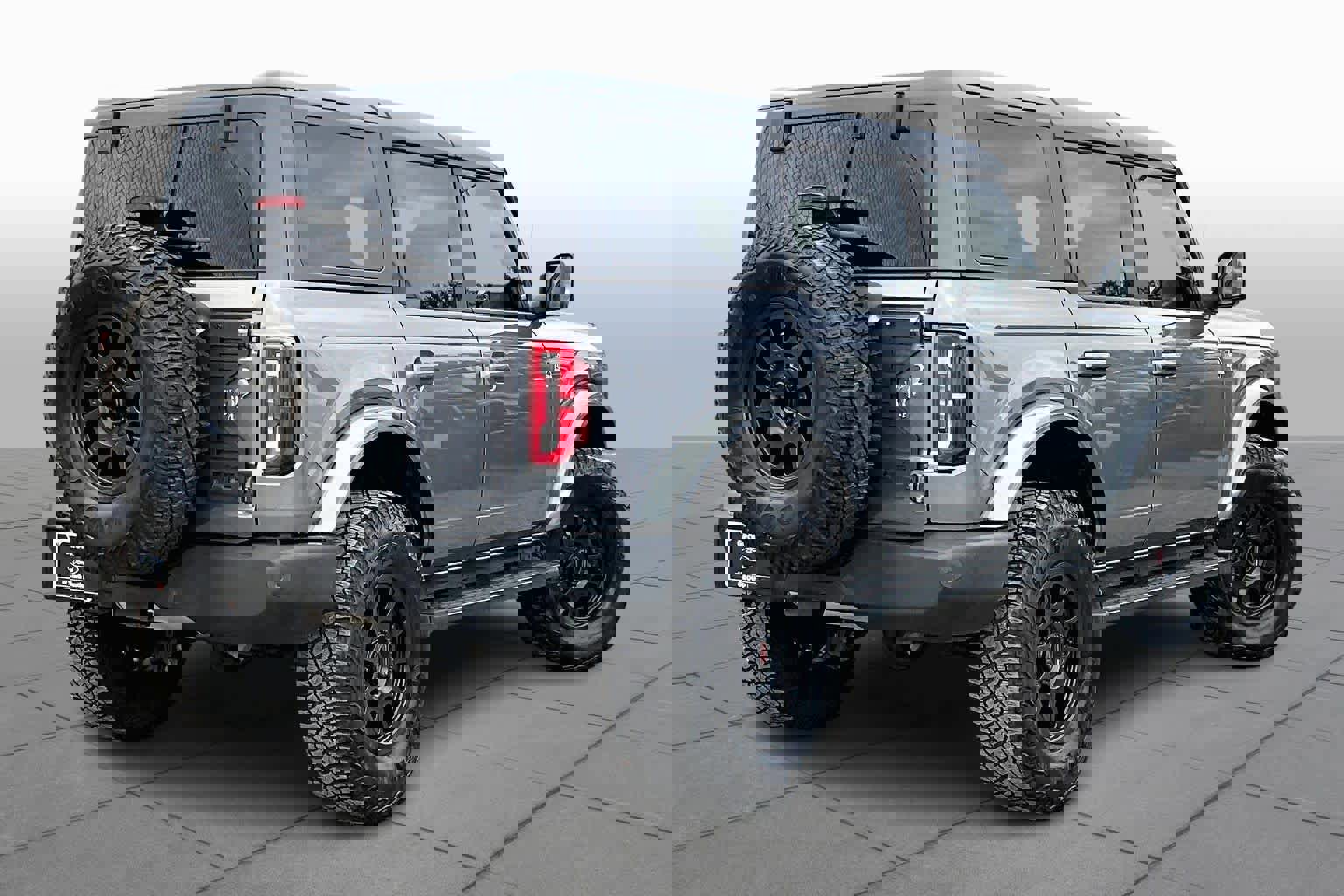 Certified 2024 Ford Bronco Outer Banks image 3