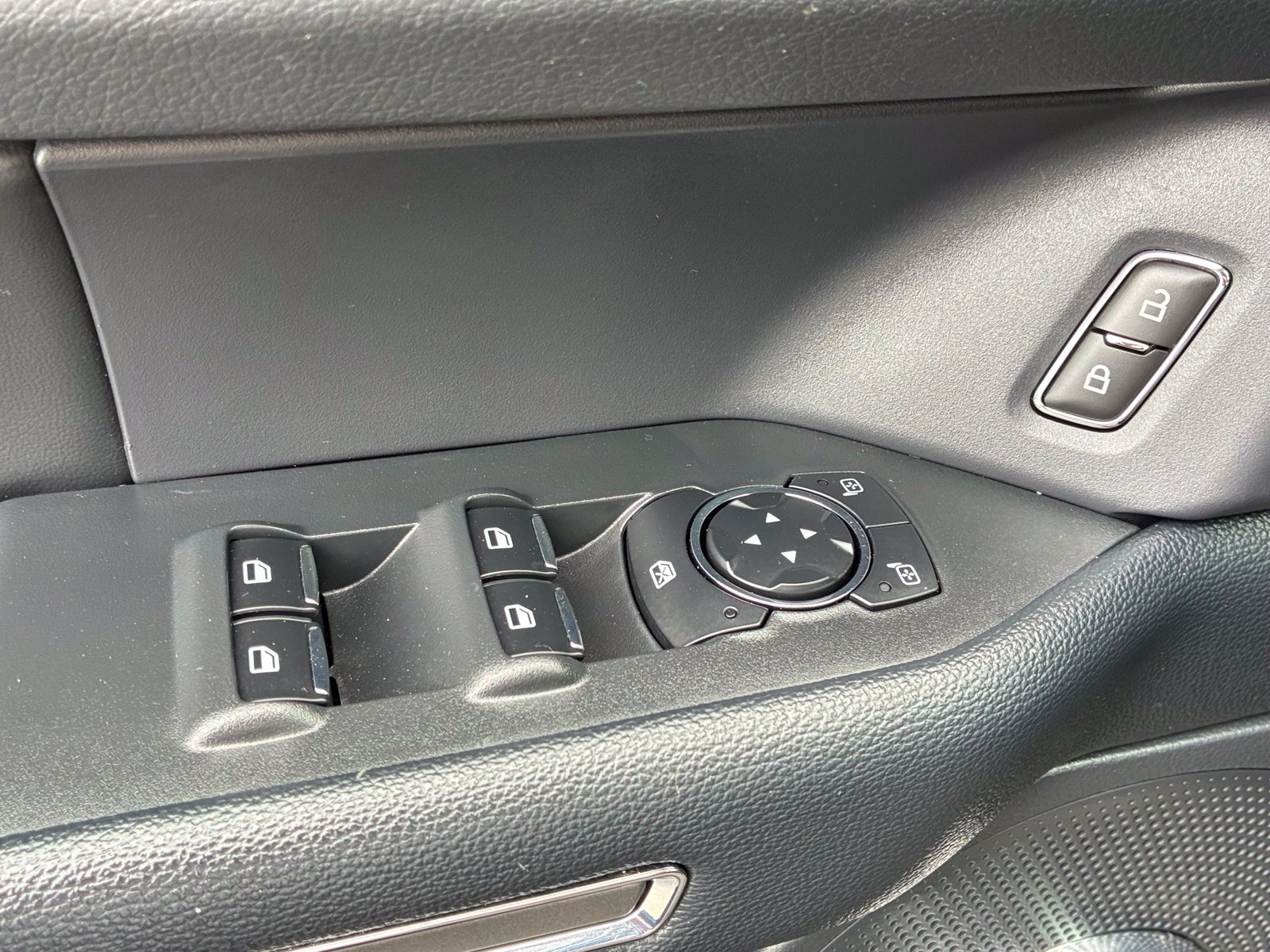 Certified 2024 Ford Expedition XLT RWD image 13