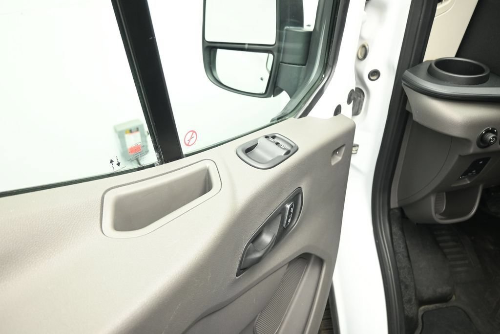 Certified 2025 Ford Transit 250 Low Roof w/ Exterior Upgrade Package RWD image 8