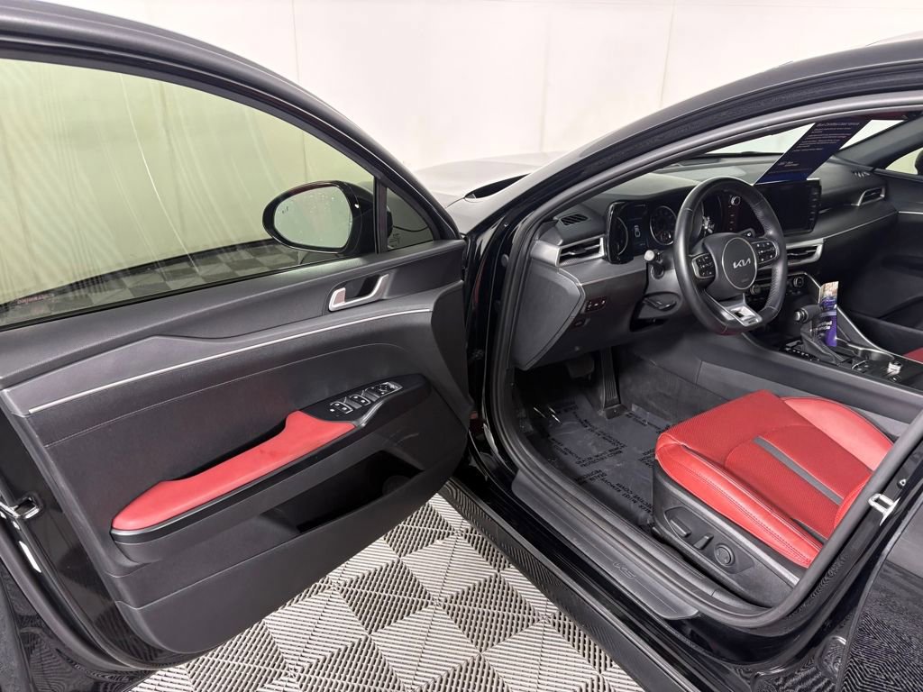 Used 2023 Kia K5 GT-Line image 12