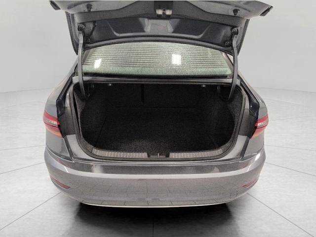 Used 2019 Volkswagen Jetta SE FWD image 16
