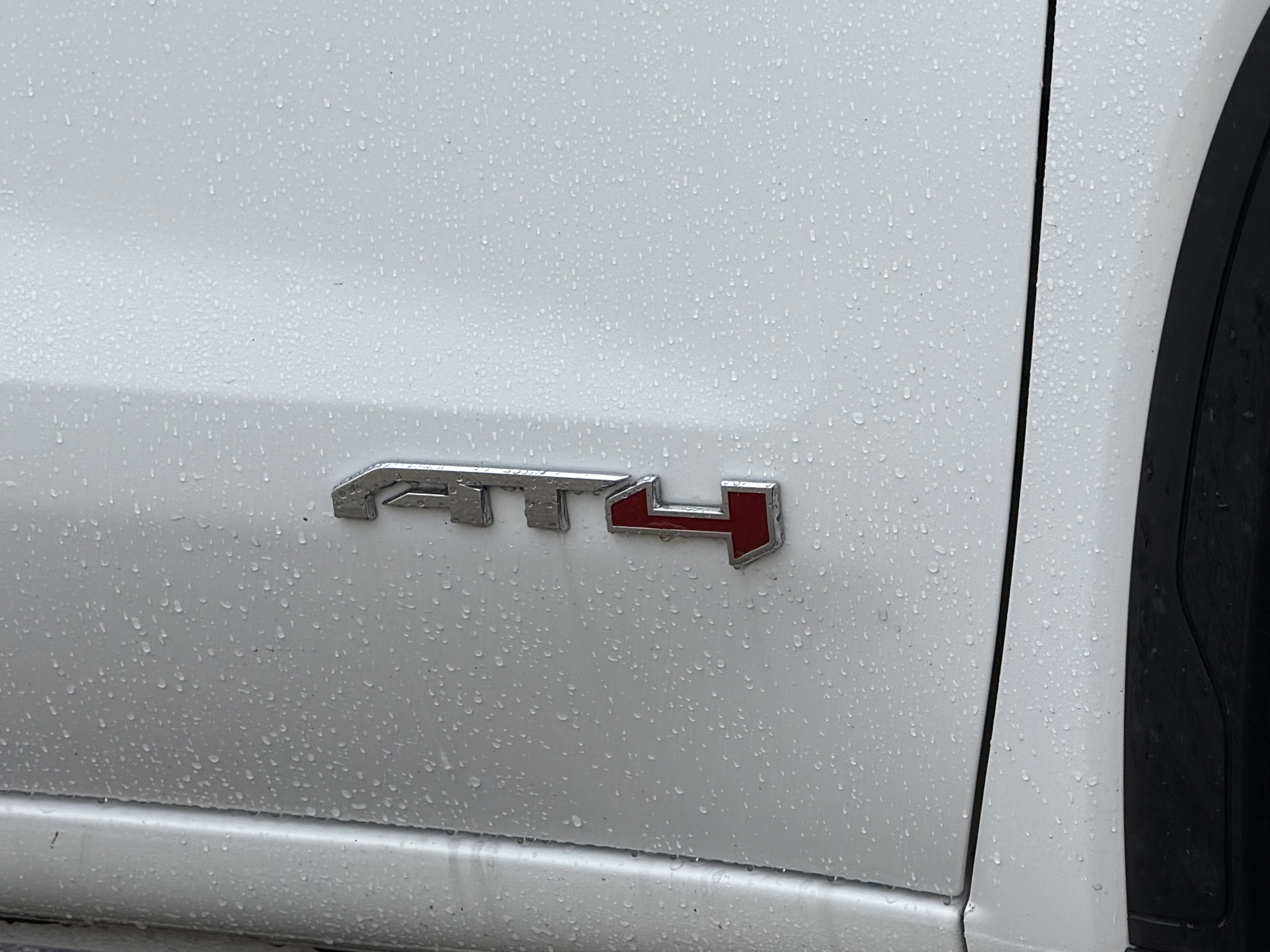 Used 2024 GMC Sierra 1500 AT4 w/ Technology Package image 10