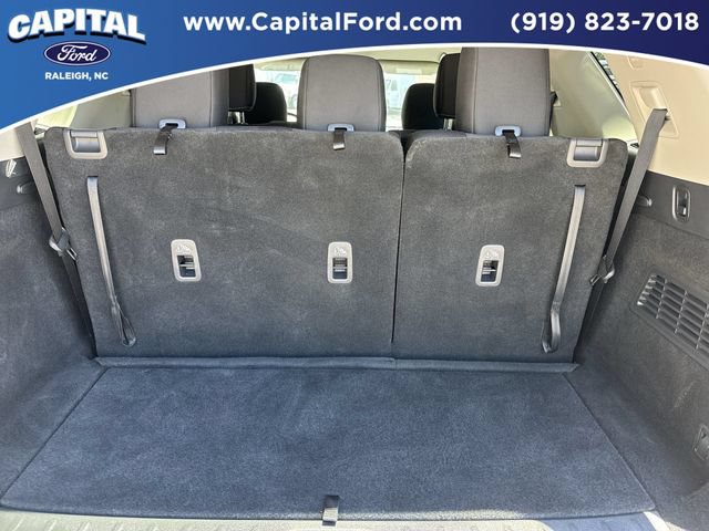 Used 2025 Nissan Pathfinder SV FWD image 16