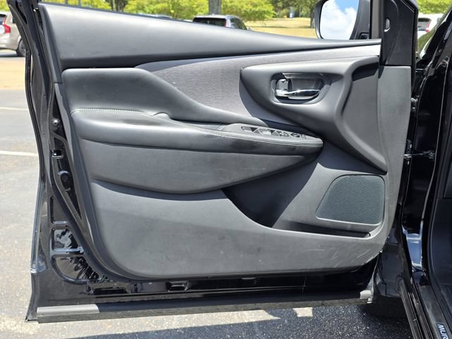 Used 2023 Nissan Murano SV w/ SV Midnight Edition Package FWD image 16