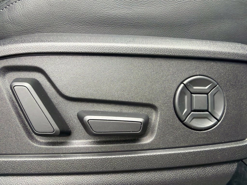 Used 2025 Audi Q5 Premium Plus w/ Premium Plus AWD/4WD image 31