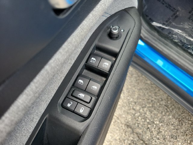 Used 2024 Jeep Compass Latitude AWD/4WD image 22