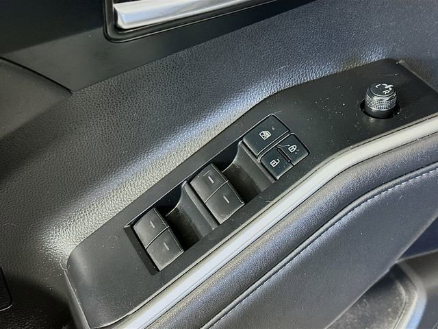 Used 2022 Toyota Highlander XLE image 24