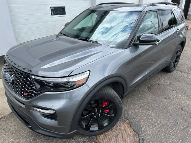 Certified 2024 Ford Explorer ST w/ Equipment Group 401A AWD/4WD image 1