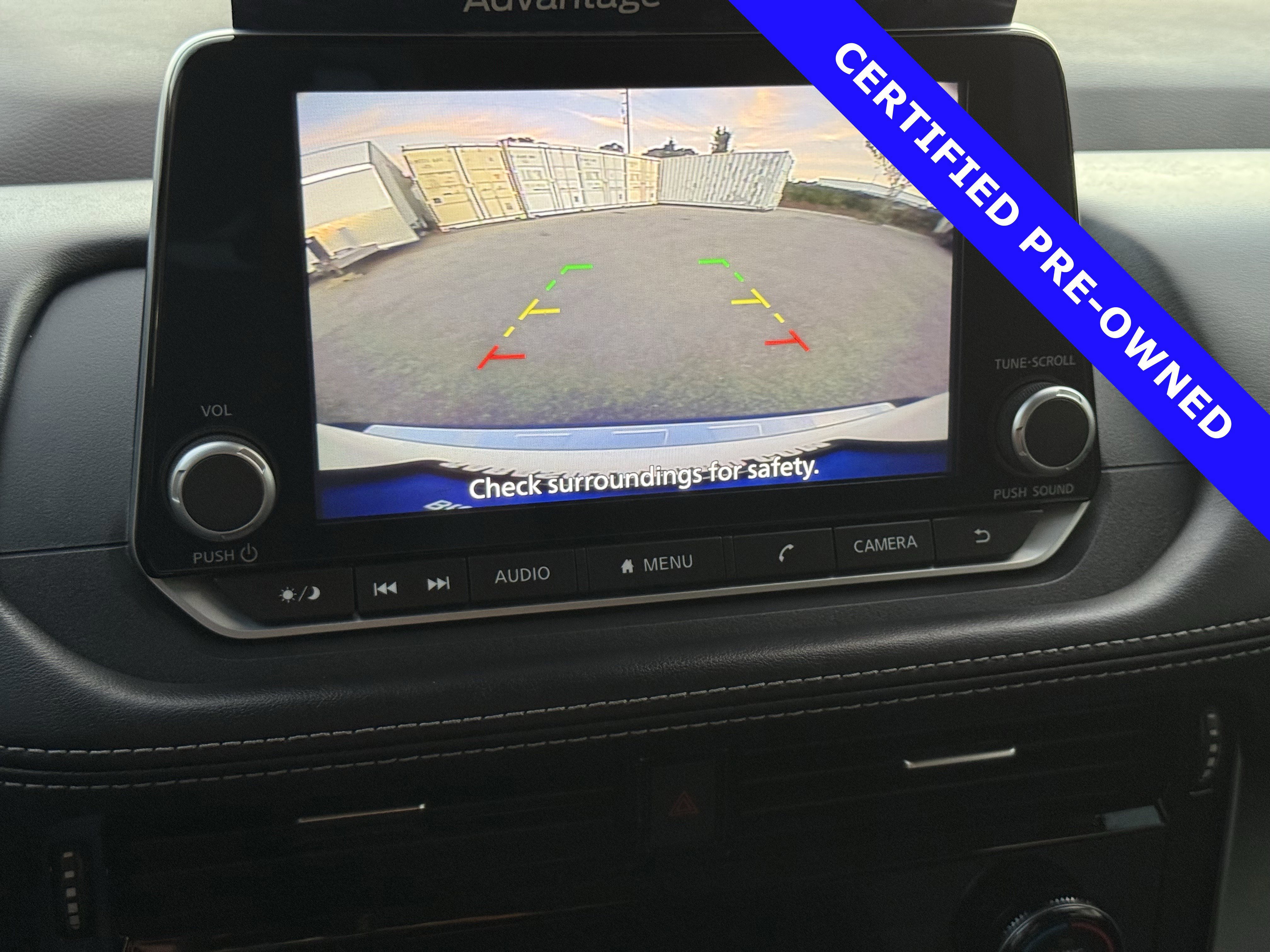 Used 2023 Nissan Rogue SV image 27