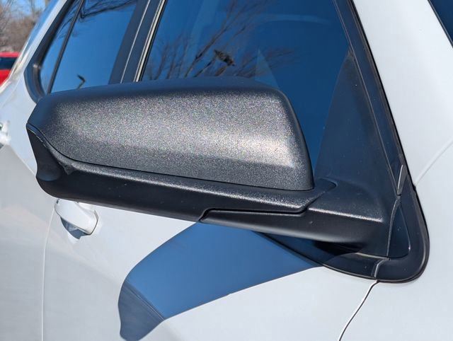 Used 2023 Chevrolet Equinox LS image 12