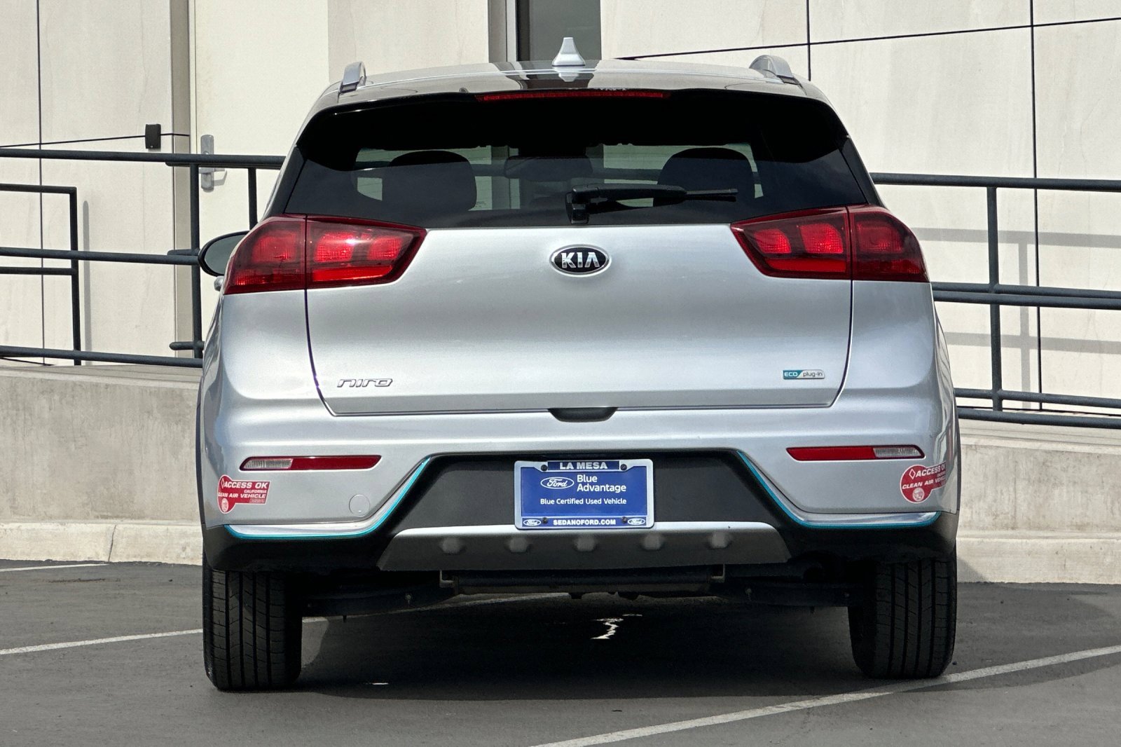 Used 2018 Kia Niro LX image 4