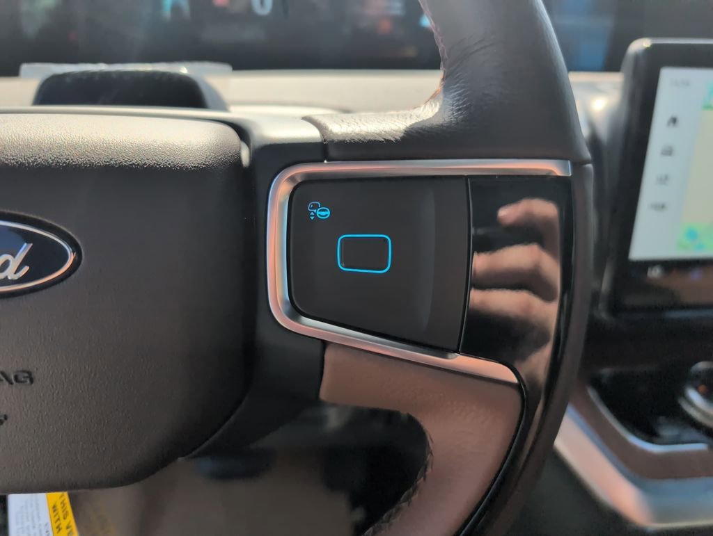 Certified 2025 Ford Expedition King Ranch image 36