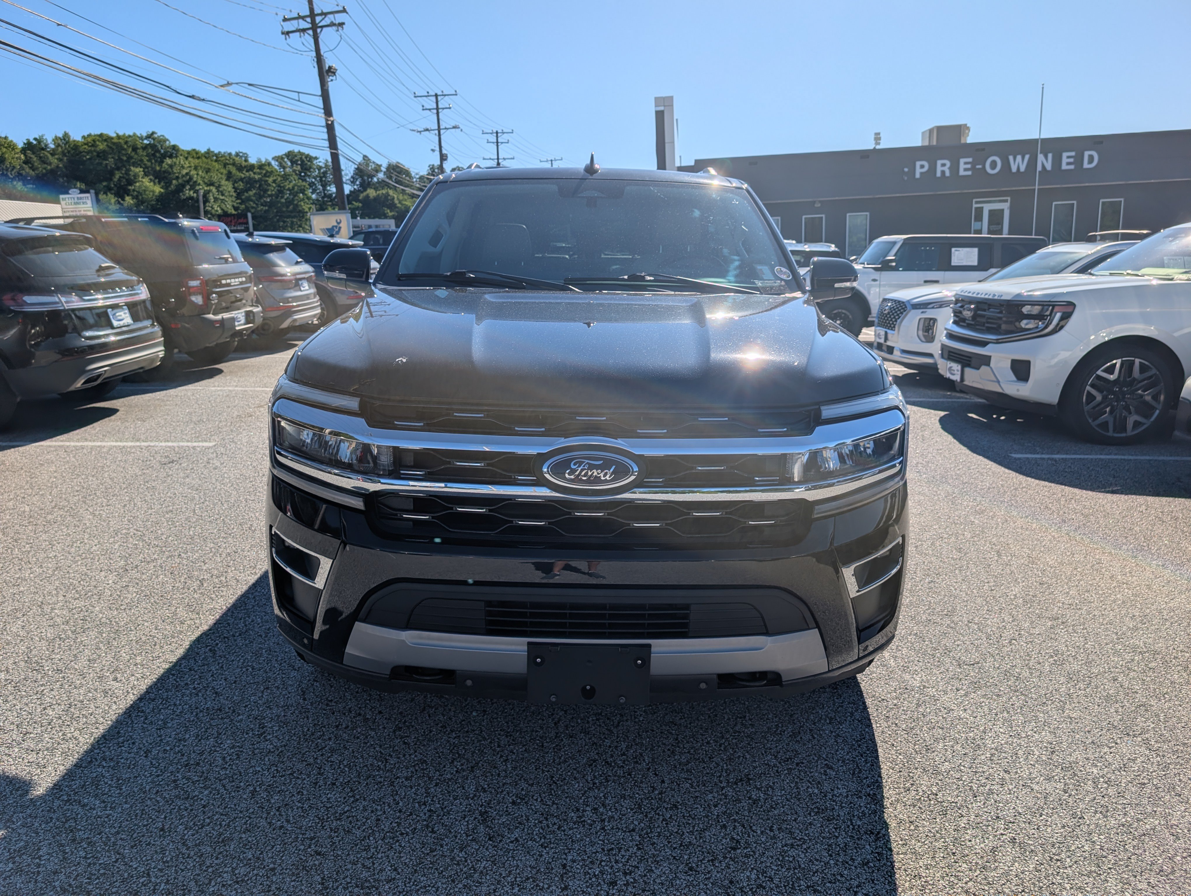 Certified 2022 Ford Expedition Limited AWD/4WD image 10