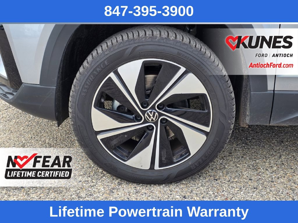 Used 2023 Volkswagen Taos SE AWD/4WD image 12